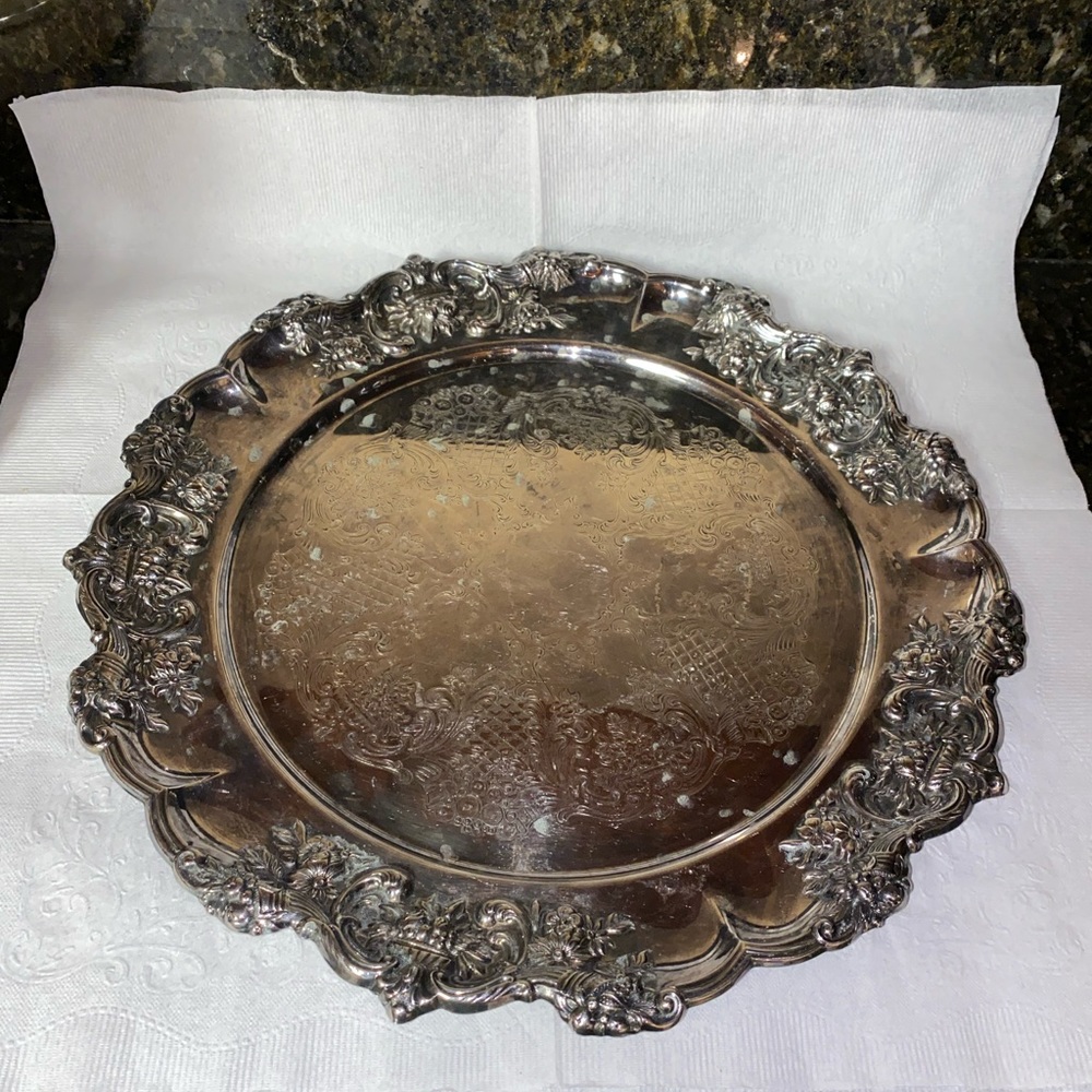 Vintage, Silver Plated Serving Silverware Tray 12” Round